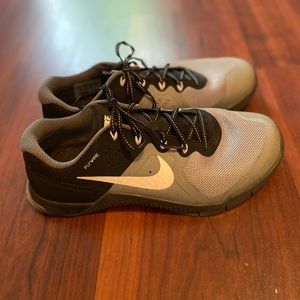 NIKE Women’s METCON 2